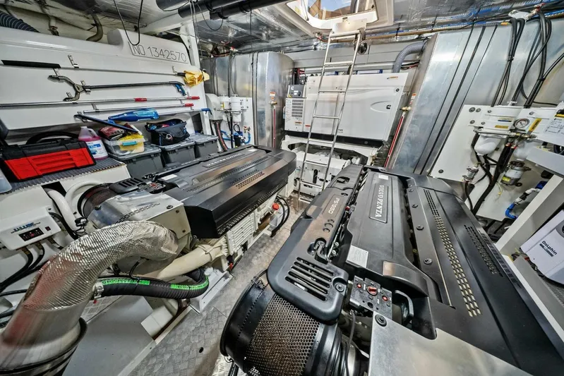 Charlotte Yacht Photos Pics 2023 Prestige X70 'Charlotte'