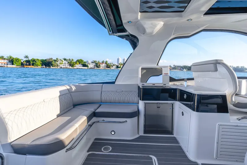 Donna Jane Yacht Photos Pics 