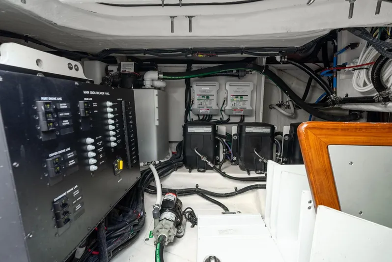 Donna Jane Yacht Photos Pics 