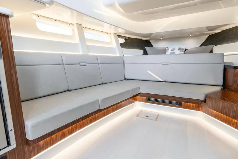 Donna Jane Yacht Photos Pics 