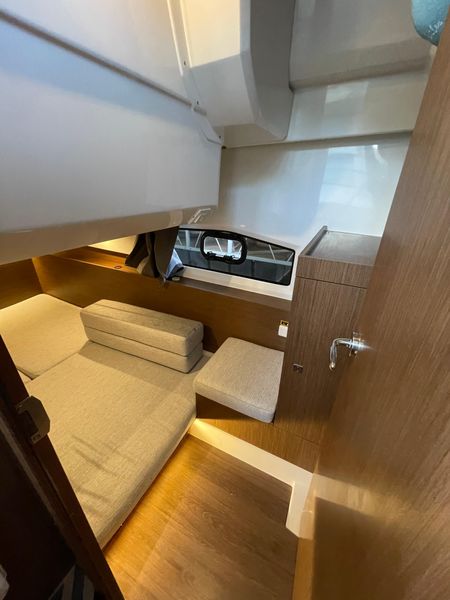 2021 Jeanneau NC 1095 Flybridge
