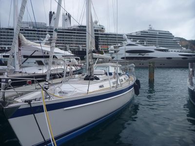 Yacht