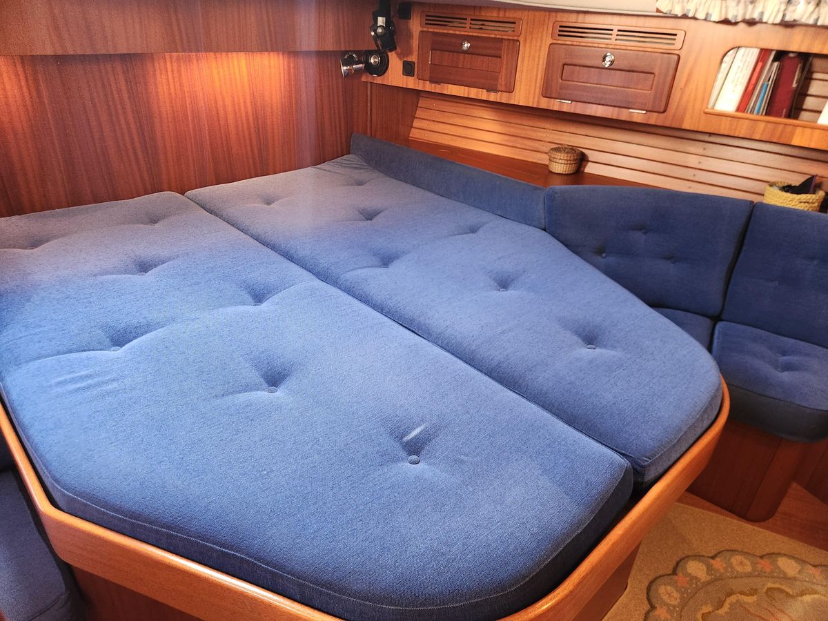 2006 Hallberg-Rassy 49 