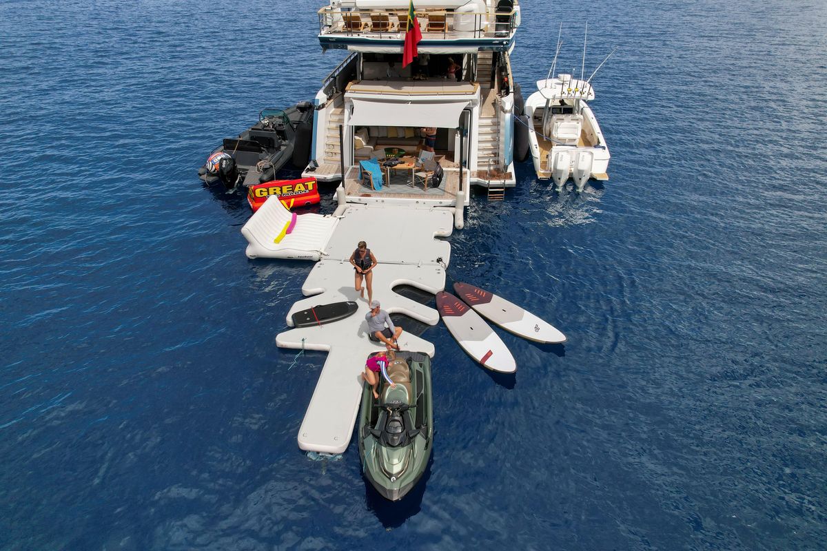 2022 Numarine 121 