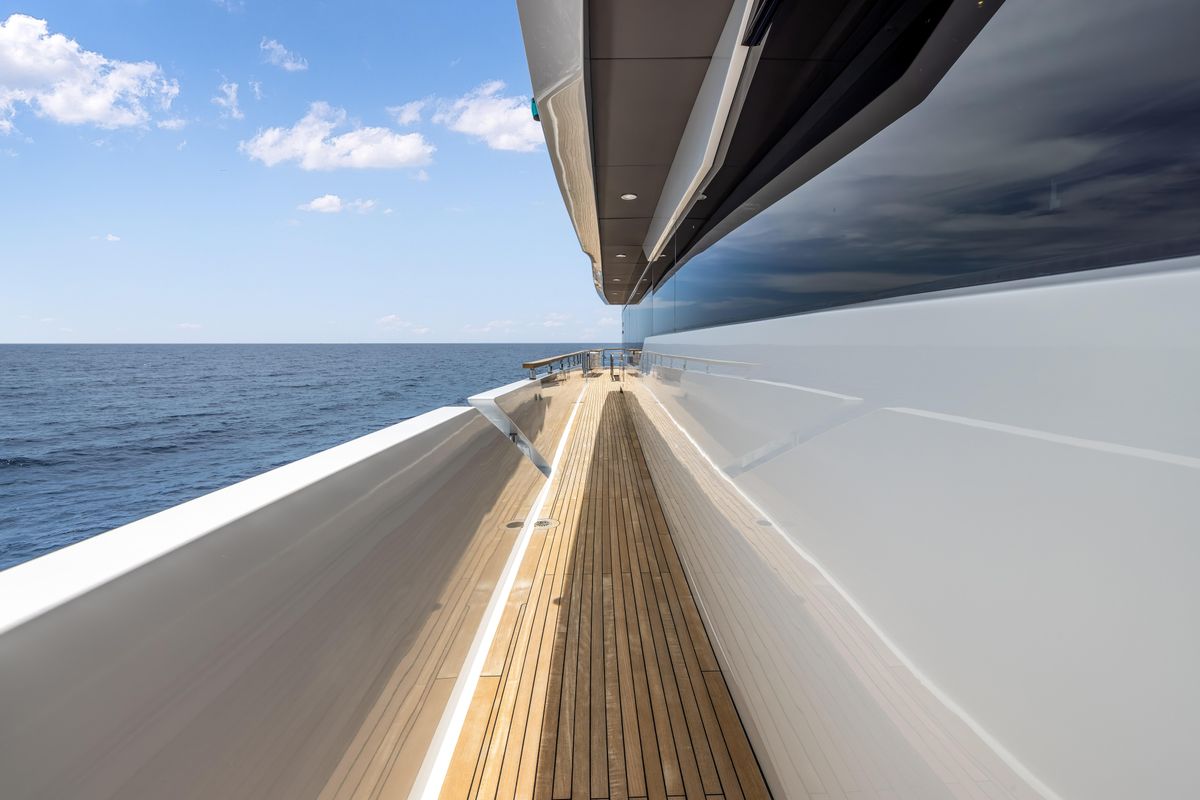 2022 Numarine 121 