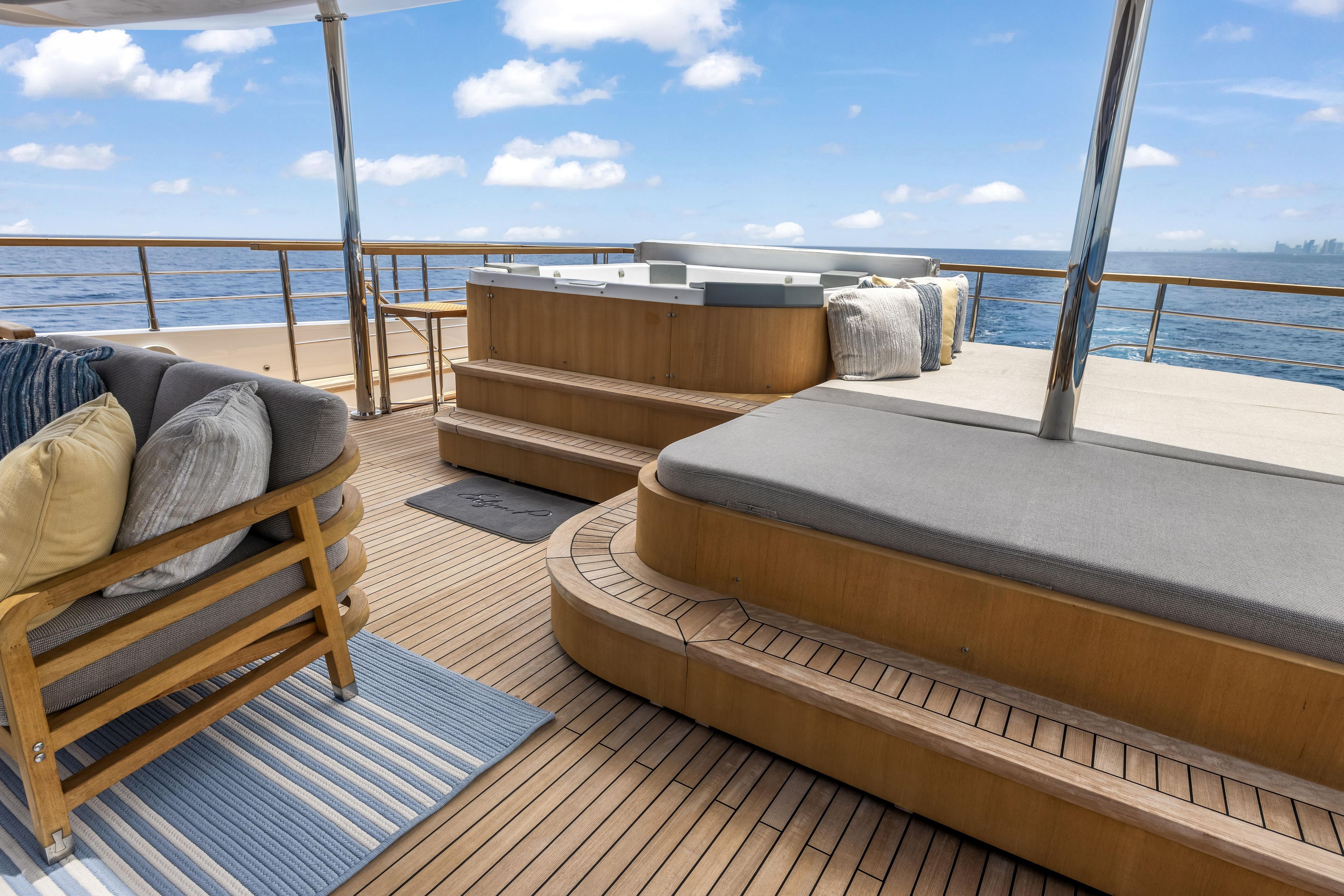 Yacht