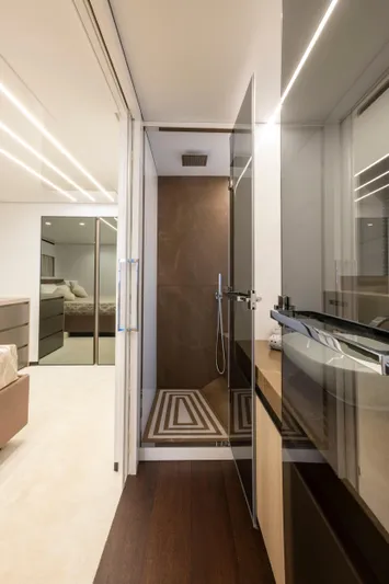  Yacht Photos Pics Luxurious interior of 2025 MandaYachts 07 SPIDER, featuring modern bathroom and sleek design.