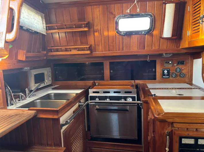 Emerald Star Yacht Photos Pics 