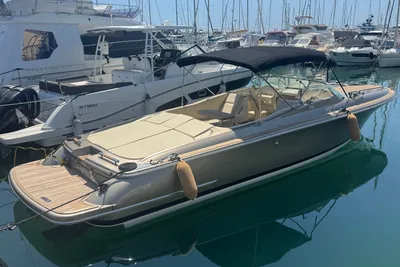 2016 Chris-Craft 32 Corsair