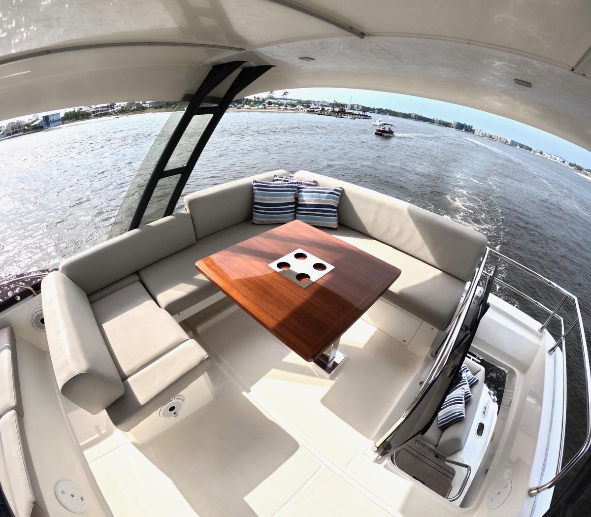 2019 Prestige 52 