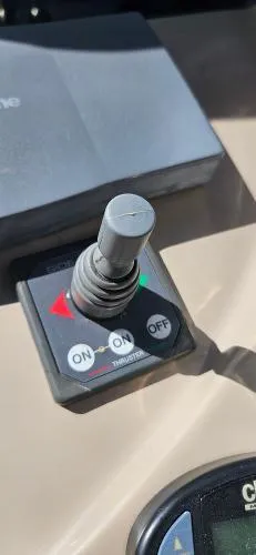 Jazz Yacht Photos Pics Joystick control on a 2003 Sea Ray 420 Sundancer boat.