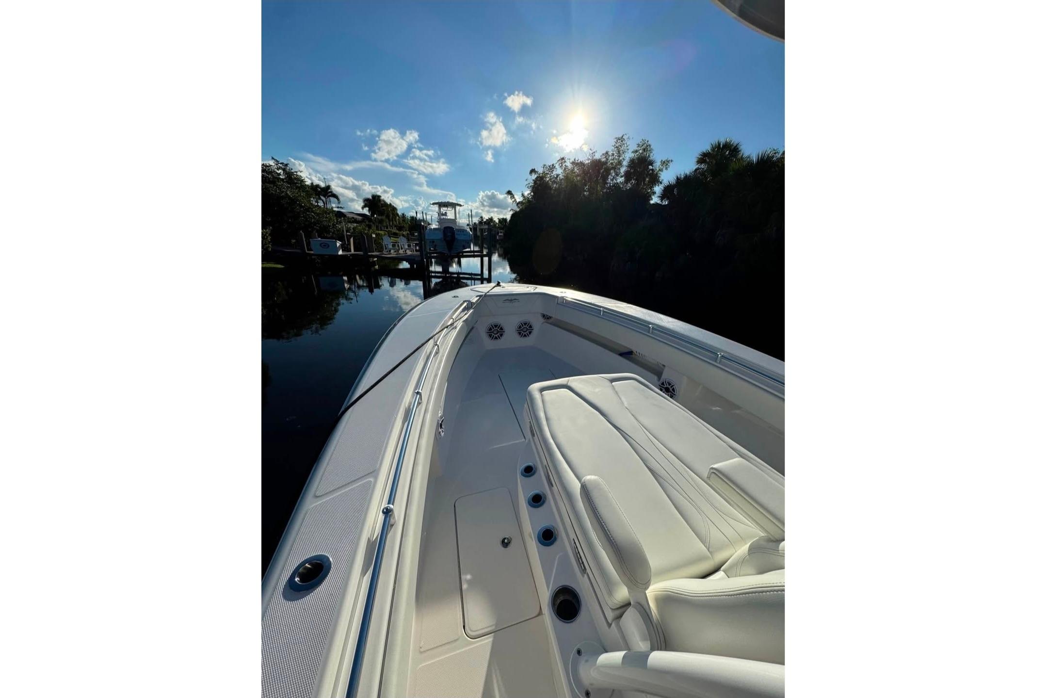 2024 Invincible 33 Open Fisherman