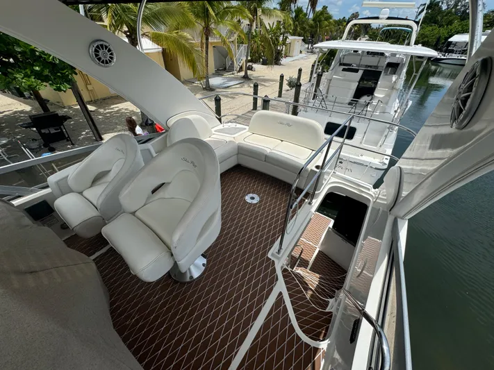 Yacht Photos Pics 2007 Sea Ray 36 Sedan Bridge yacht with luxurious seating and elegant deck design.