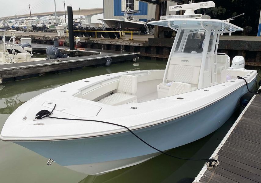 2021 Invincible 33 Open Fisherman