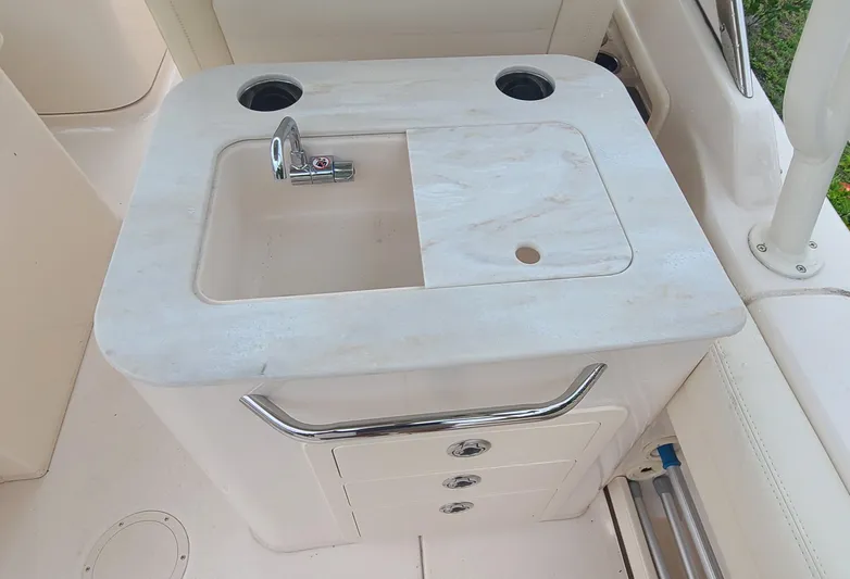  Yacht Photos Pics 2023 GRADY-WHITE 275 FREEDOM - Image 16