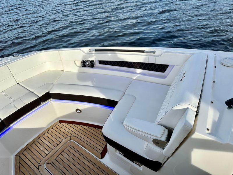 2019 Sea Ray 310 SLX