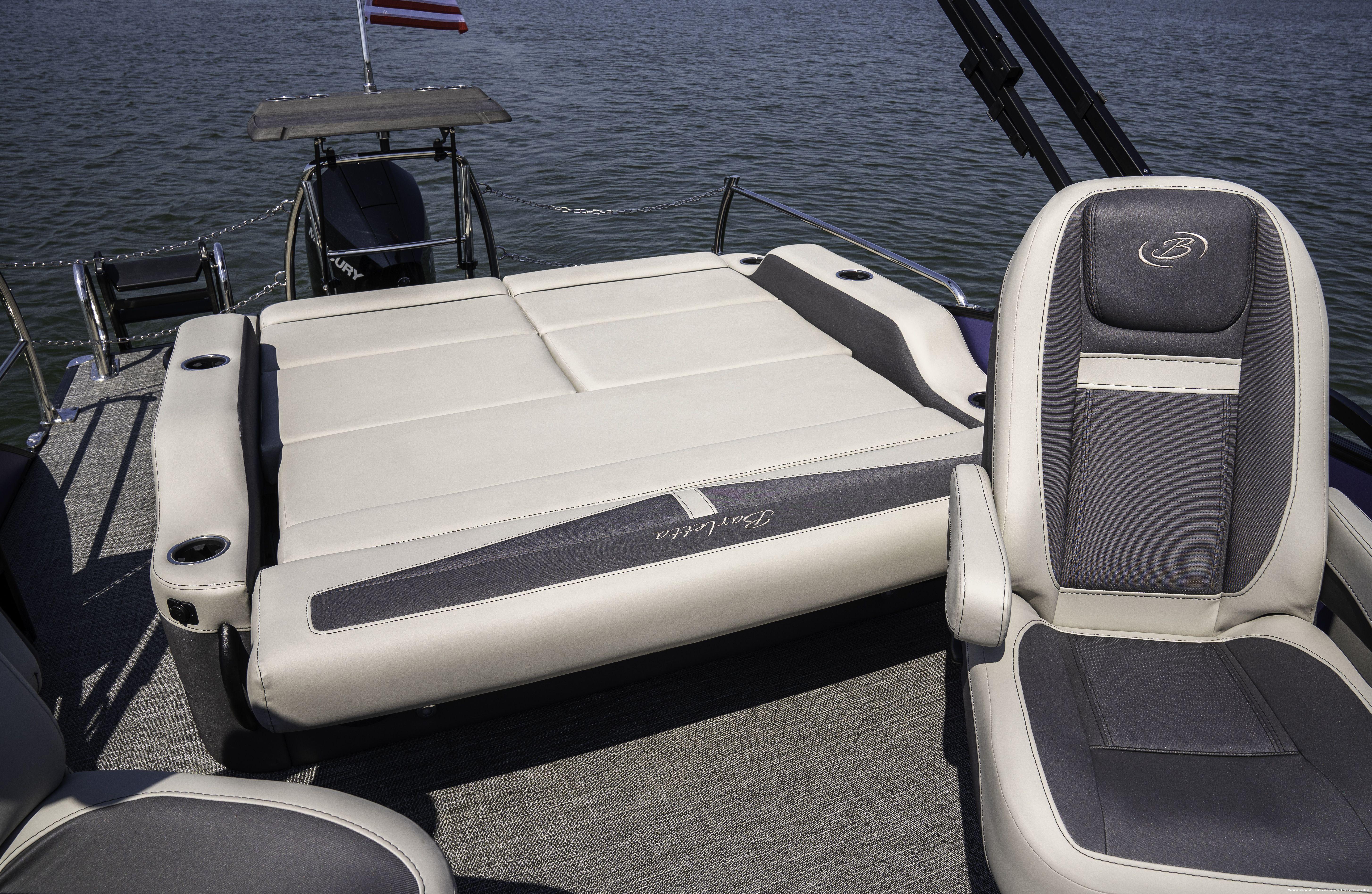 2024 Barletta Cabrio 20UC Tri-toon Pontoon for sale - YachtWorld