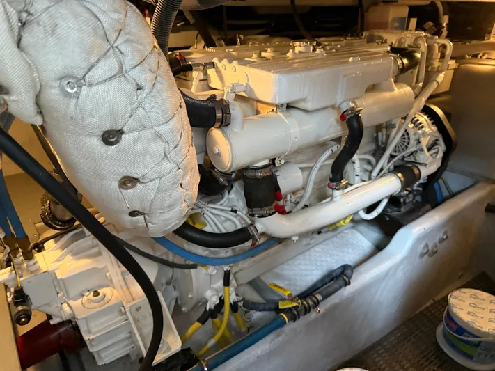  Yacht Photos Pics Engine of 2006 Meridian 391 Sedan yacht, showcasing detailed mechanical components.