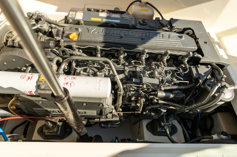 Blessed Yacht Photos Pics Engine of 2003 Hinckley Talaria 29 Runabout, showcasing detailed mechanical components.