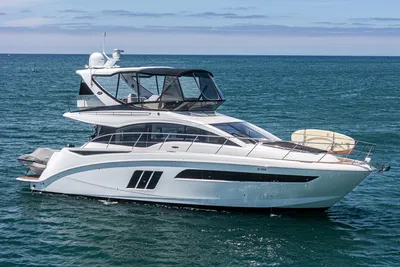 Sea Ray Fly 510