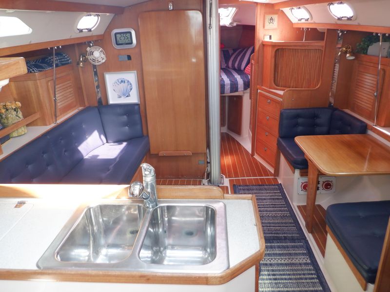 2005 Catalina 36 MkII