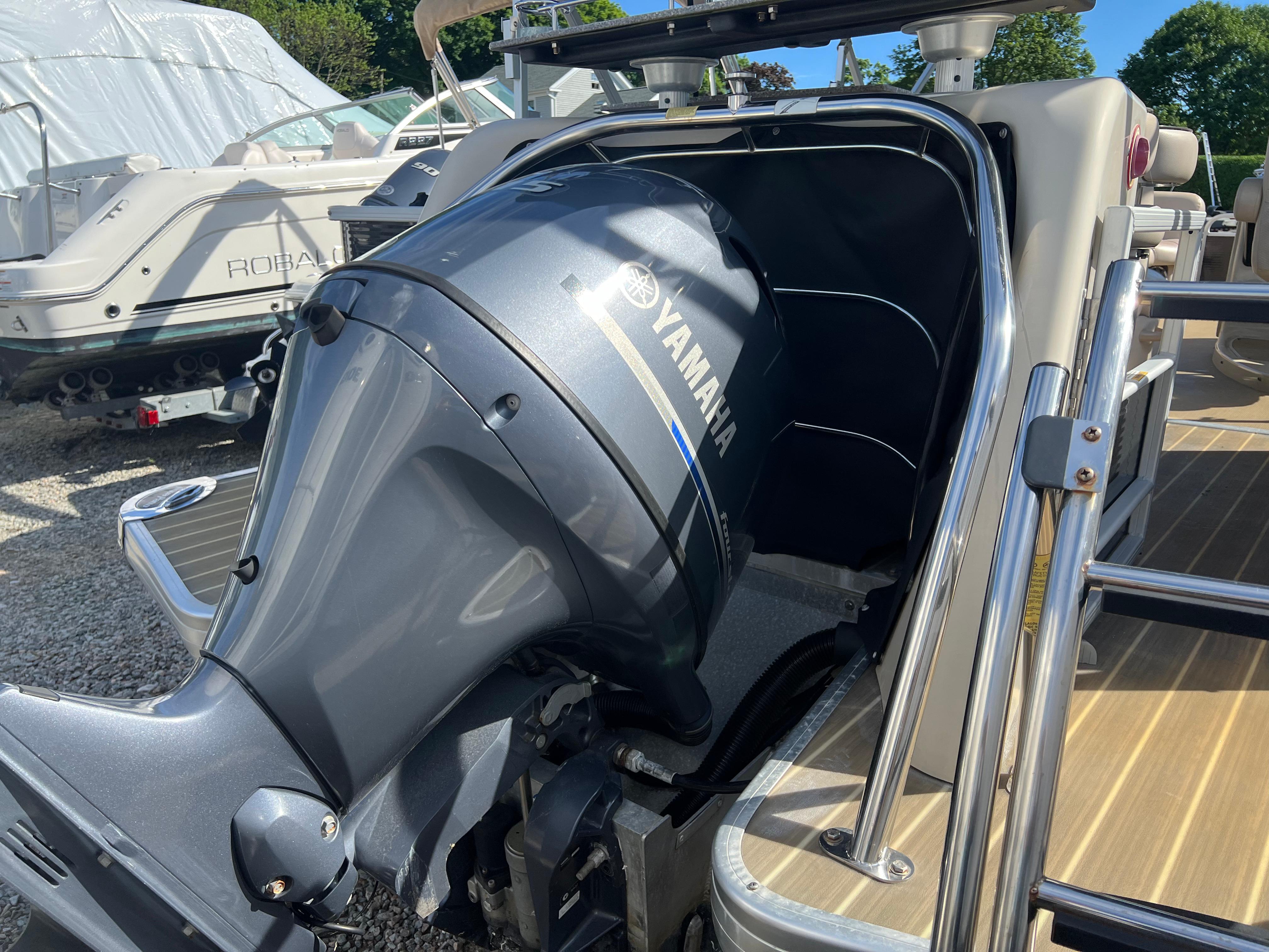 2015 AquaPatio 240 CB Pontoon for sale YachtWorld