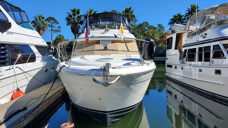 Into The Mystic Yacht Photos Pics Bow Profile