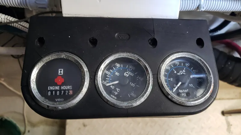 Pacific Dancer Yacht Photos Pics 