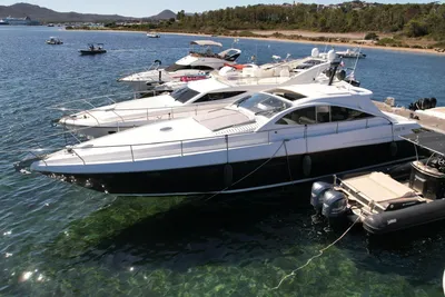 2001 Pershing 65