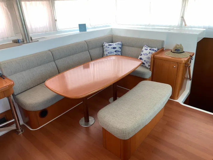 Island Cat Yacht Photos Pics 