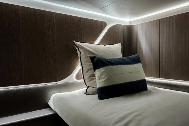 Trauma Free Yacht Photos Pics 2023-Galeon-375-GTO-MarineMax