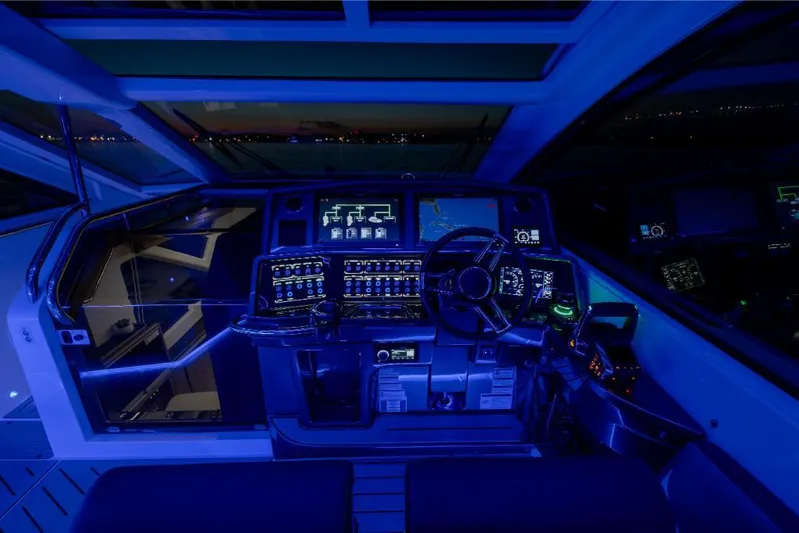 Trauma Free Yacht Photos Pics 2023-Galeon-375-GTO-MarineMax