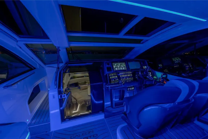 Trauma Free Yacht Photos Pics 2023-Galeon-375-GTO-MarineMax