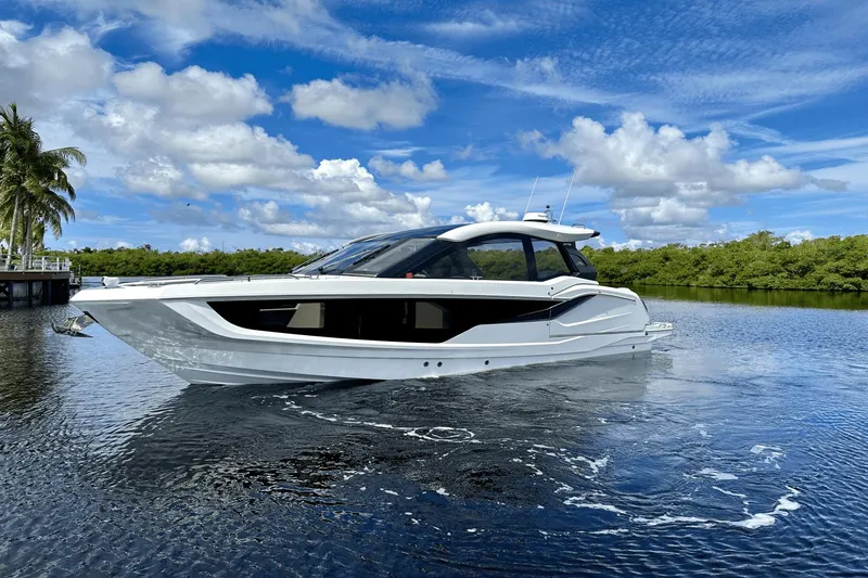 Trauma Free Yacht Photos Pics 