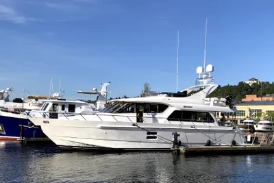 Regency Yachts 670 Pilothouse