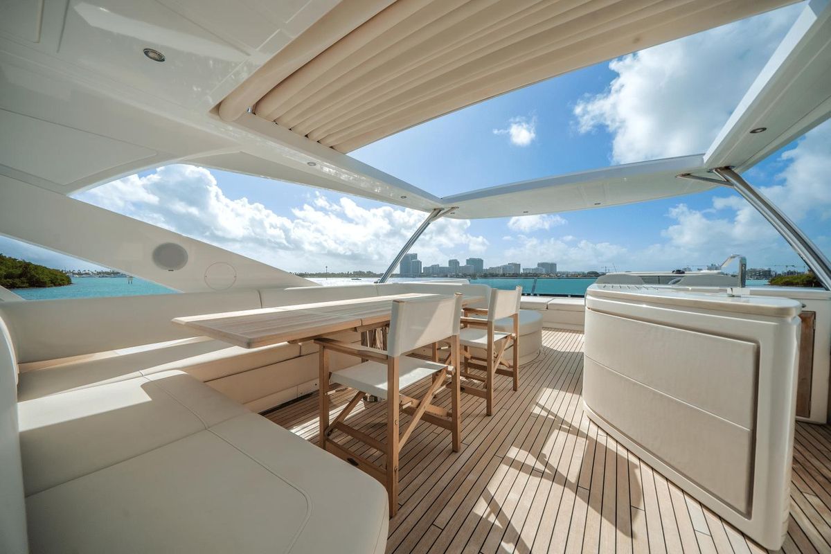 2019 Sunseeker 76 