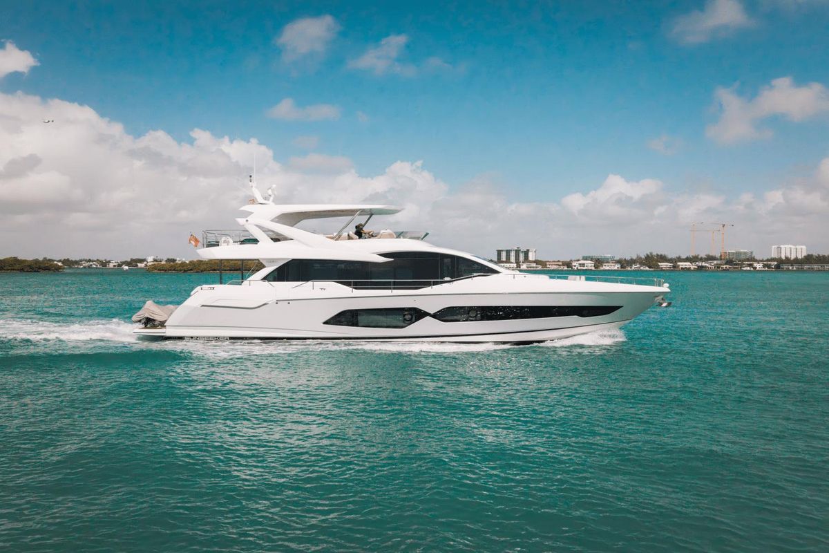 2019 Sunseeker 76 