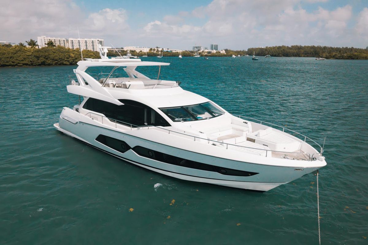 2019 Sunseeker 76 