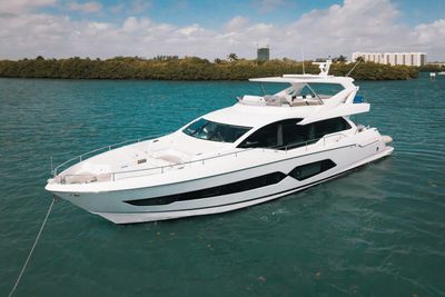 Yacht