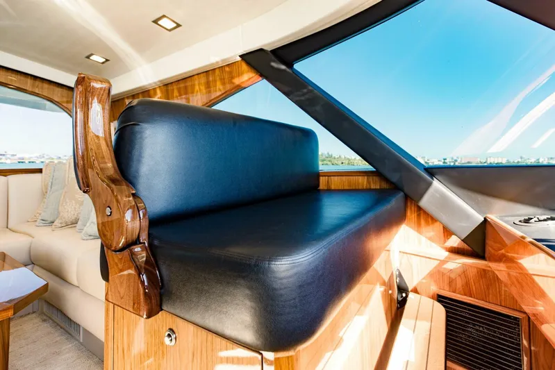 Sari Victoria Yacht Photos Pics 