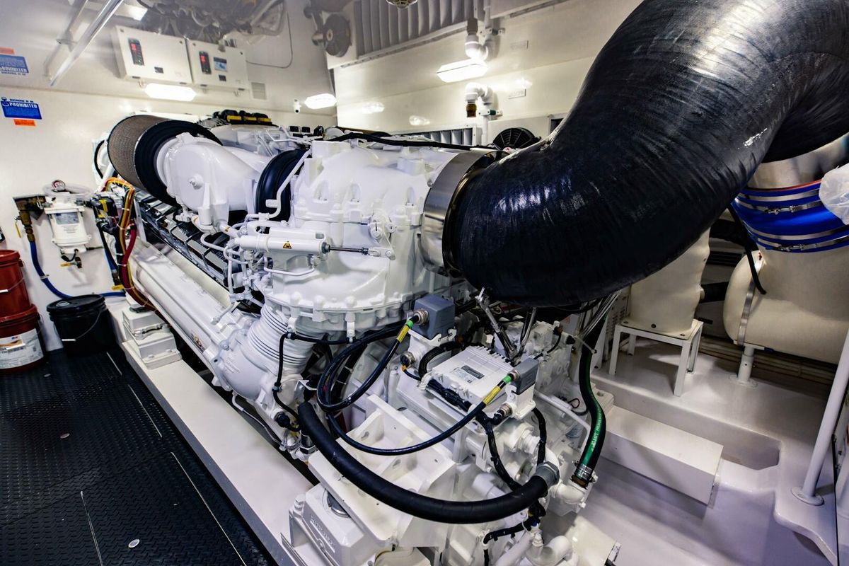 2020 Viking 72 