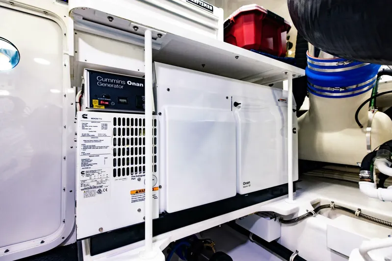 Sari Victoria Yacht Photos Pics 