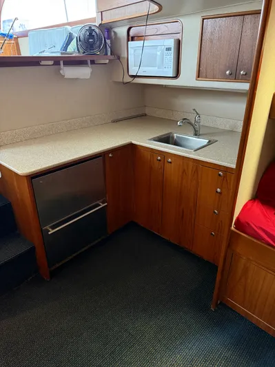 March Hare Yacht Photos Pics 