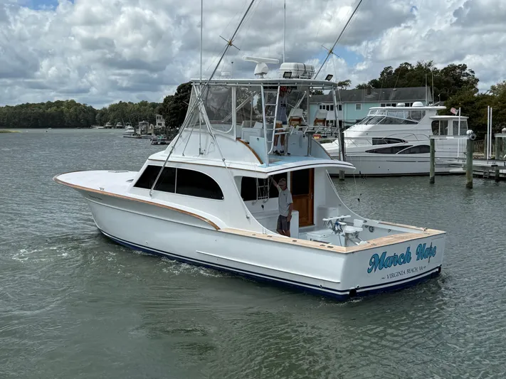 March Hare Yacht Photos Pics 