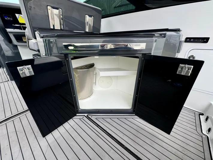 Marlin Yacht Photos Pics 