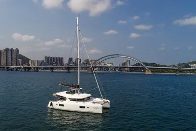 2022 Lagoon 42
