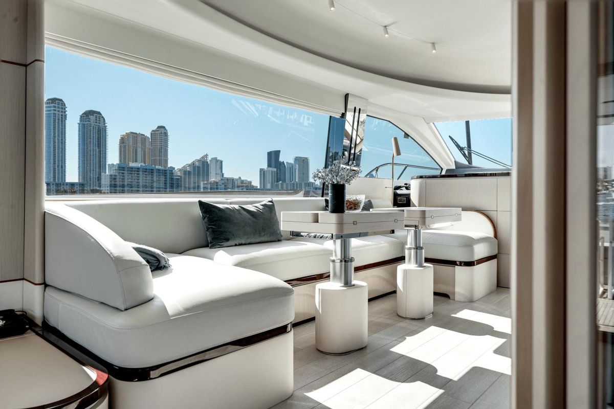2023 Azimut 68 