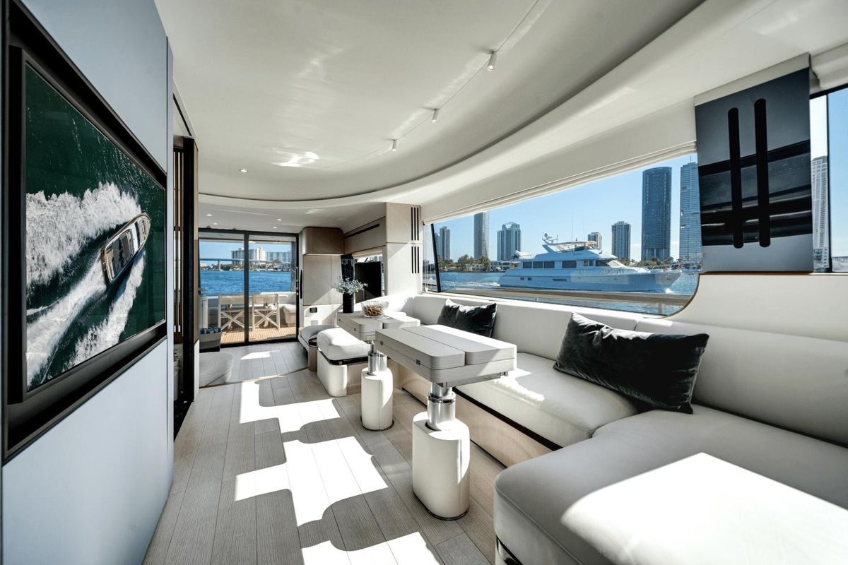 2023 Azimut 68 