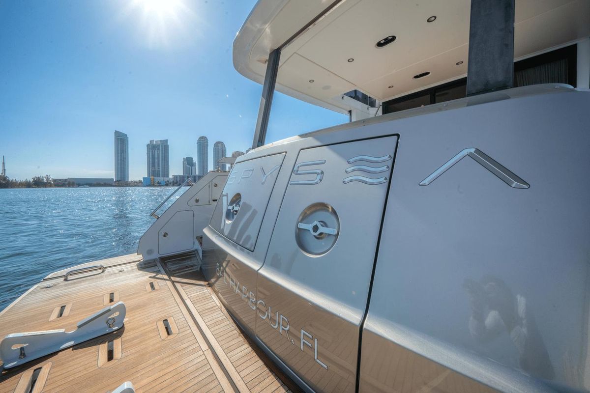 2023 Azimut 68 
