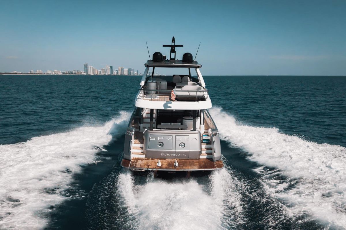 2023 Azimut 68 